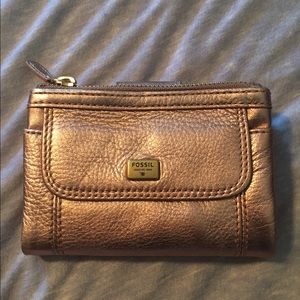 Rose gold Fossil wallet