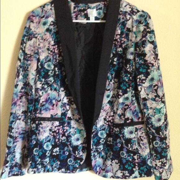 Lauren Conrad floral blazer