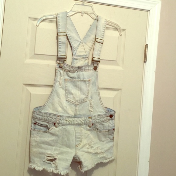 Kittenish by Jessie James Decker Overalls