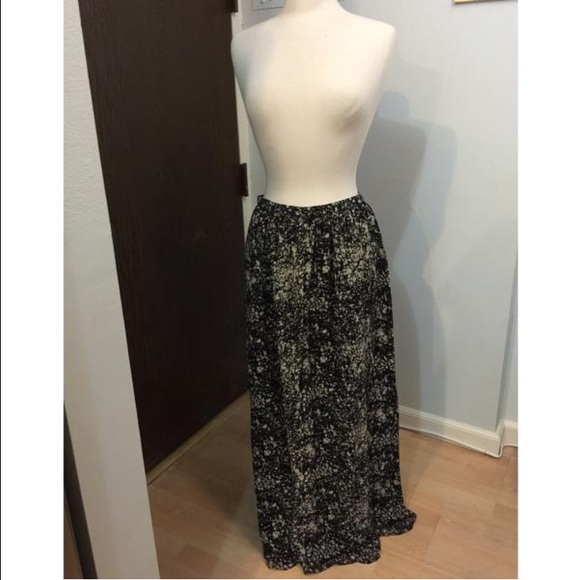 💢BUNDLED💢Madewell Maxi Skirt Size S - Picture 3 of 4