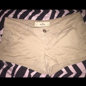 Hollister khaki shorts. Size 4