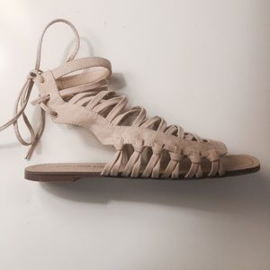 ✳ 1 HR FLASH SALE ✳️ SASKIA Roman-Cage Sandal