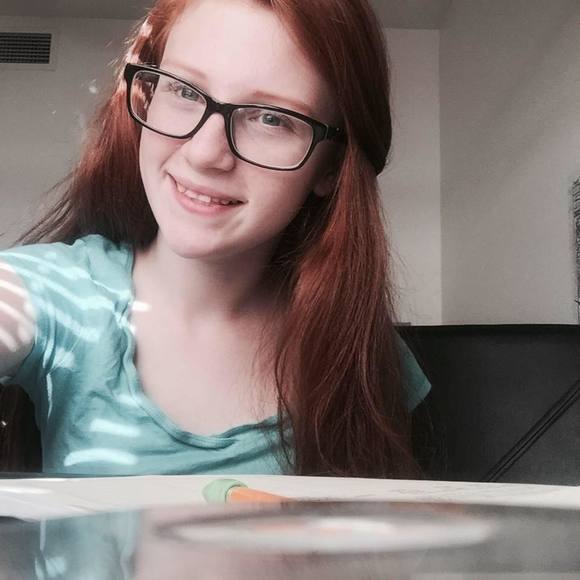 Meet your Posher, Mackenzie - Picture 1 of 1