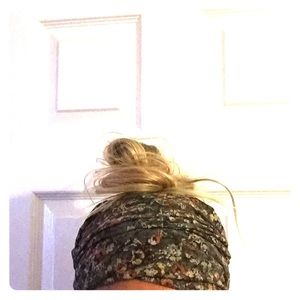 Adjustable cloth Free People headband