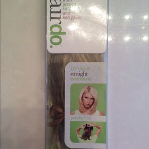 Jessica Simpson hair extensions