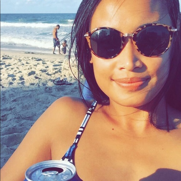 Meet your Posher, Julie - Picture 1 of 1