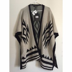 Black & white poncho
