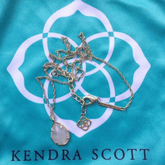 Kendra Scott Necklace