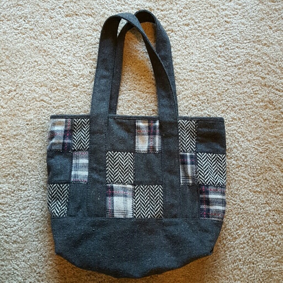Aeropostle purse