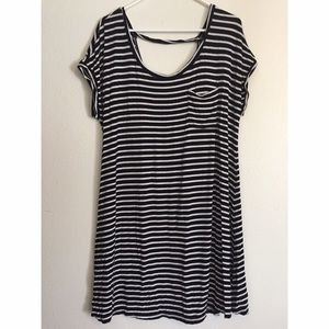 B&W striped t-shirt dress