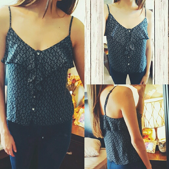 AEO Flounce Top Cami 🌹