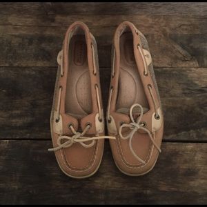 Sperry Topsiders