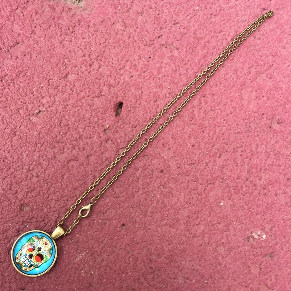 (J2) Sugar Skull Necklace - Picture 2 of 2