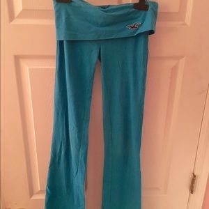 Blue Hollister yoga pants