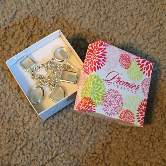 Premier Designs Silver Picture Bracelet