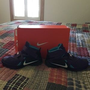 Kids size 13.5 Lebron James shoes