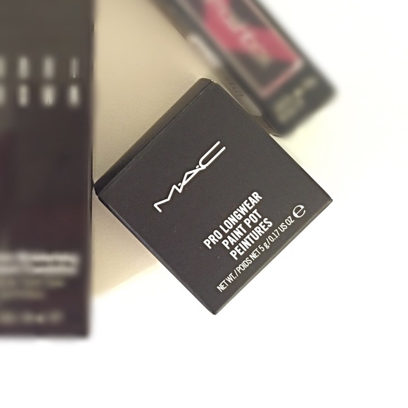 Mac Pro Longwear Paint Pot Peintures-chrome angel