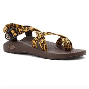 ISO!!!!  cheetah/leopard chacos size 7