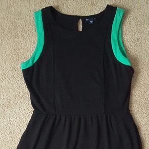 GAP Black dress with green sleeves