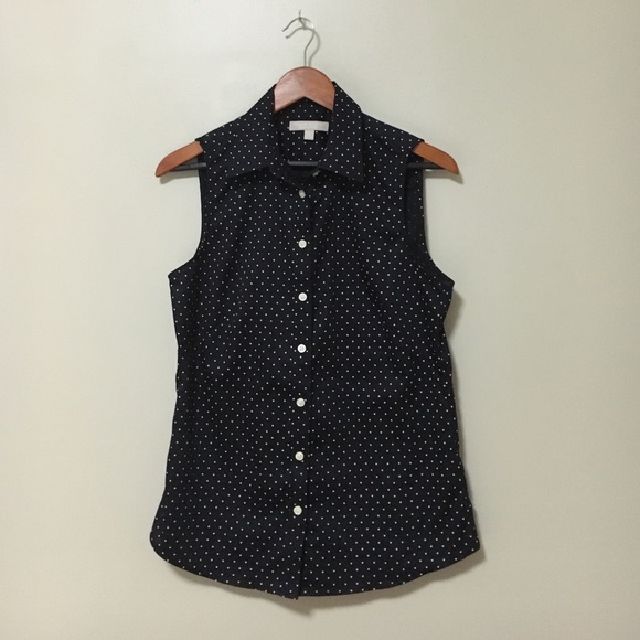 Banana Republic Sleeveless Button Non-Iron Shirt