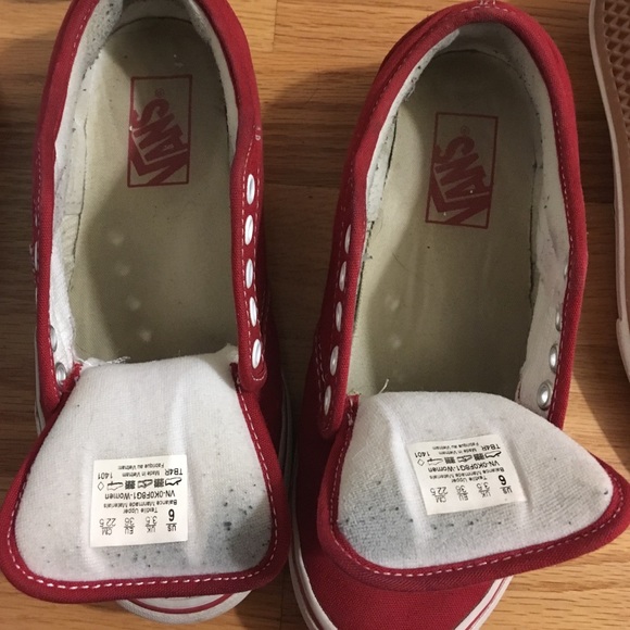 Vans - Picture 2 of 3