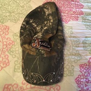 Justin bling hat