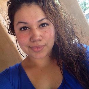 Meet your Posher, Alma