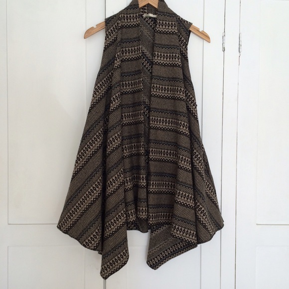Urban Outfitters  Tribal Blanket Vest Cardigan ⭐️