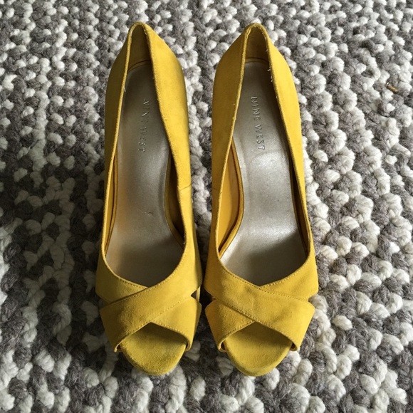 Nine West yellow suede heels