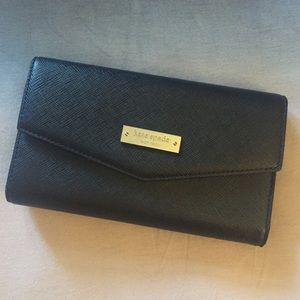 Kate spade saffiano wristlet