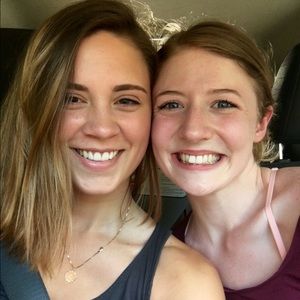 Meet your Posher, Alexis