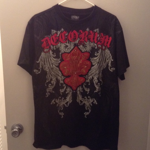 Tee shirt