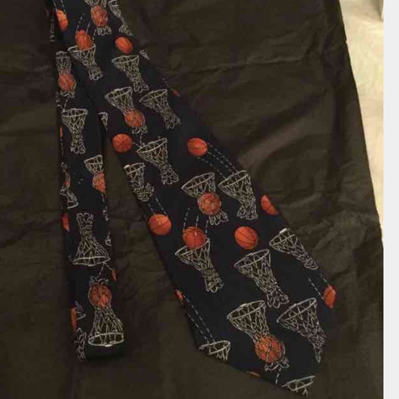 Nicole Miller Other - 🏀Vintage Nicole Miller Basketball Tie🏀