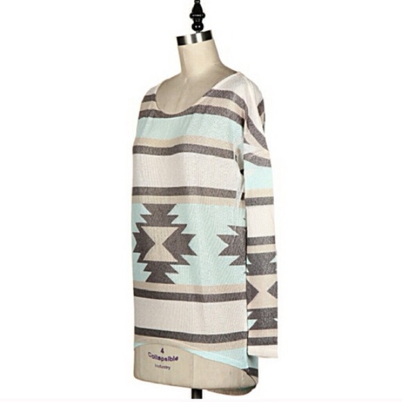 ๐ 1 SM LEFT๐ Aztec Print Knit Sweater - Picture 4 of 4