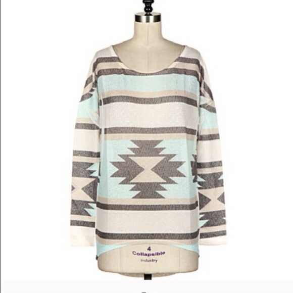 ๐ 1 SM LEFT๐ Aztec Print Knit Sweater - Picture 2 of 4
