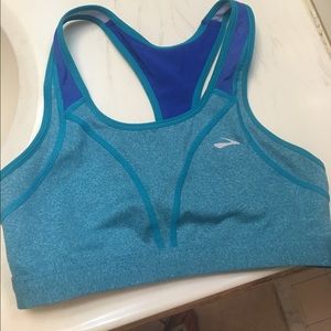 ❌SOLD❌Awesome Brooks running sports bra 👟👟