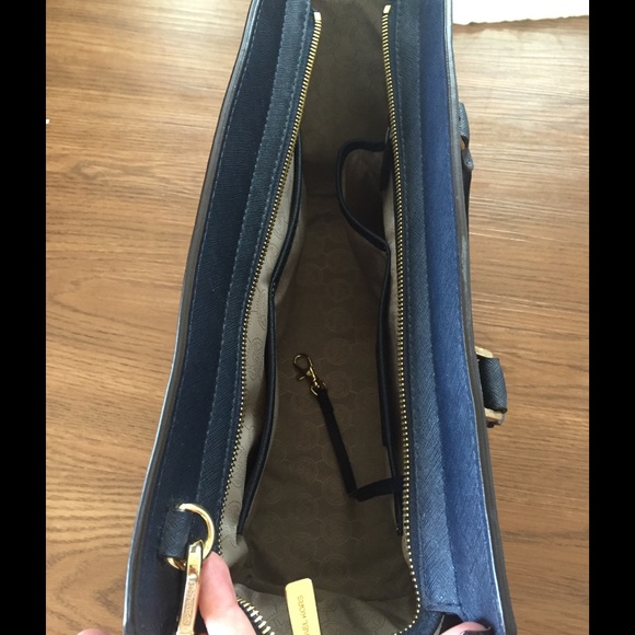 Michael Kors Medium Selma (Navy)