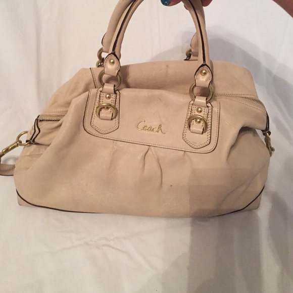Authentic Nude Hobo Coach Purse - Lots of room