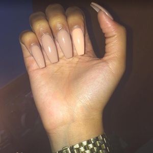 Meet your Posher, Asha