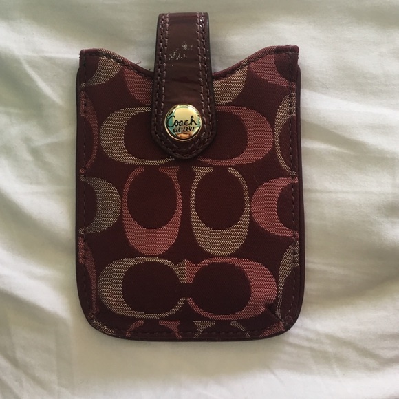 Coach iPhone 5 or iPhone holder - Picture 1 of 4