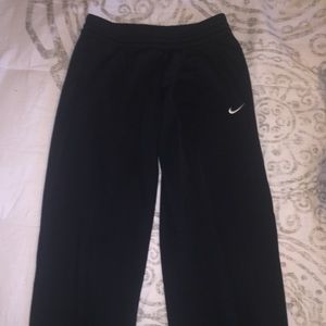 NIKE GIRLS' SWEATS