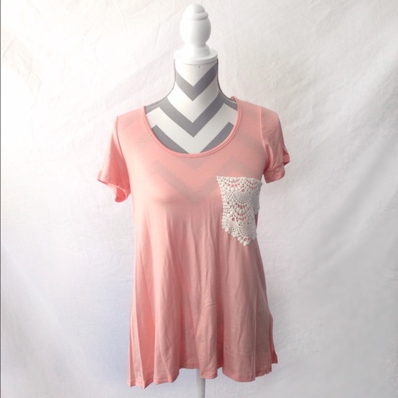 Jersey Tee w/ Crochet Lace Pocket - Picture 2 of 2