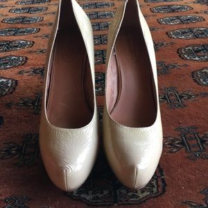 Corso Como Cream Patent Pumps!