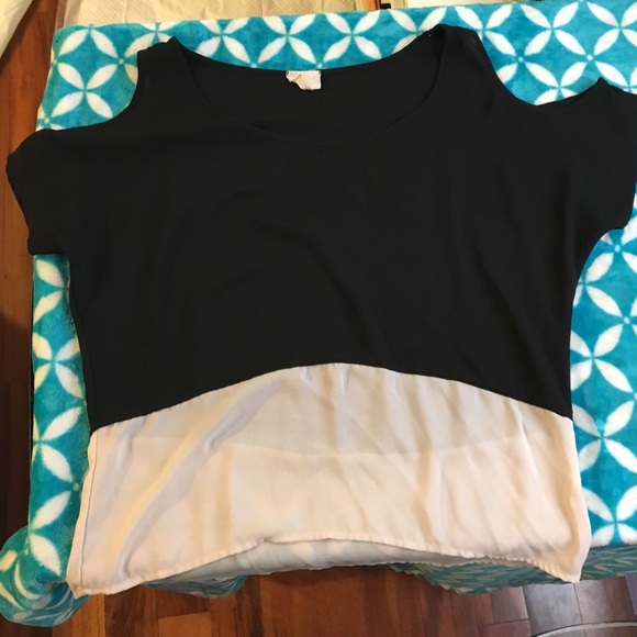 Shoulder cut out too