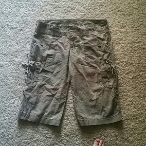 Hollister army capris