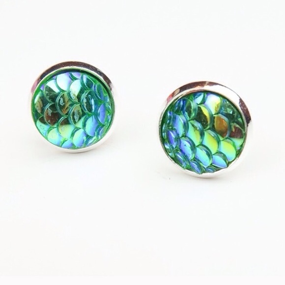 🌞LAST ONE🌞Mermaid Scale Earrings - Picture 1 of 1