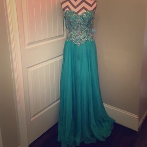 Turquoise Sweetheart Dress
