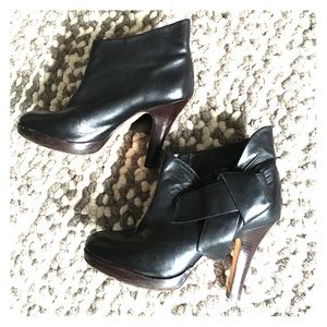 Aldo black leather platform booties