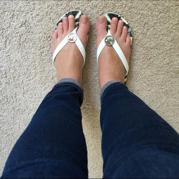 ‼️MK Tye Die Flip Flops