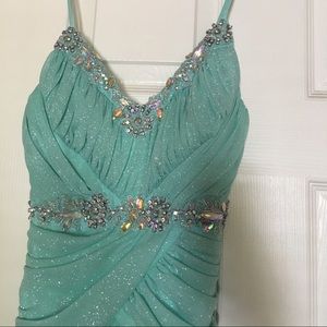 BEAUTIFUL sparkly teal dress